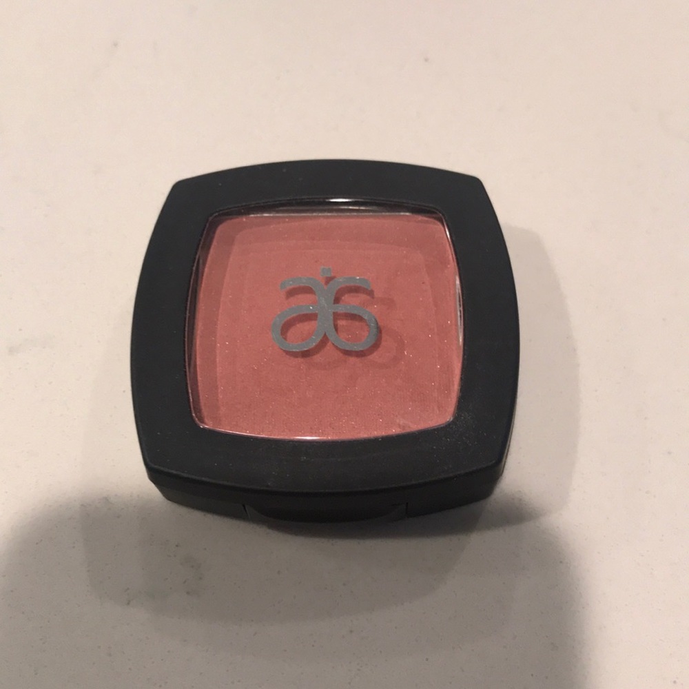 Arbonne blush